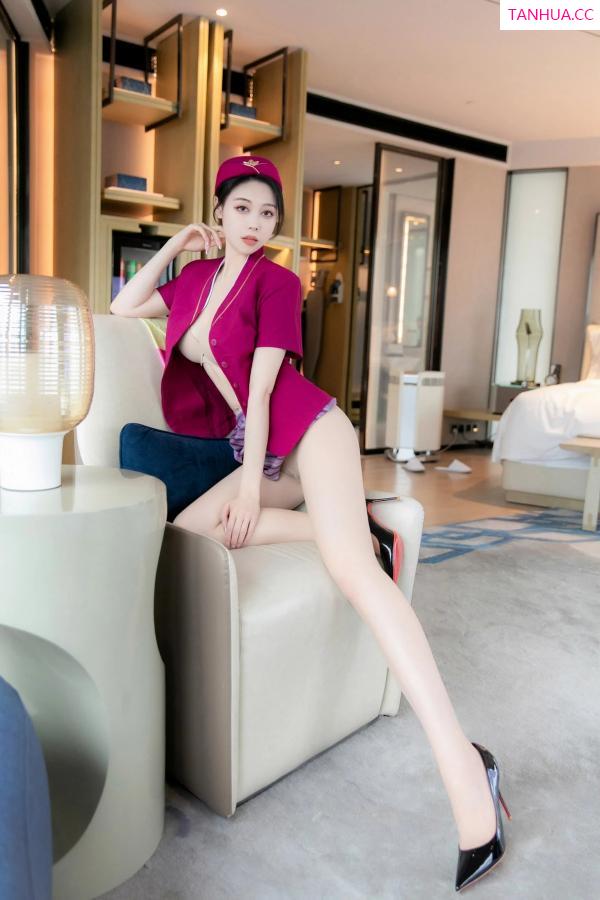   [XiuRen]高清写真图 2024.05.17 No.8563 清妙 丝袜美腿第20张图片